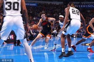 备受瞩目 备受瞩目