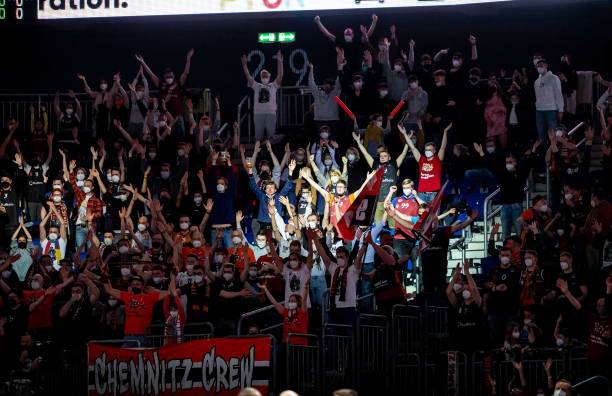 足球明星奥 足球明星奥